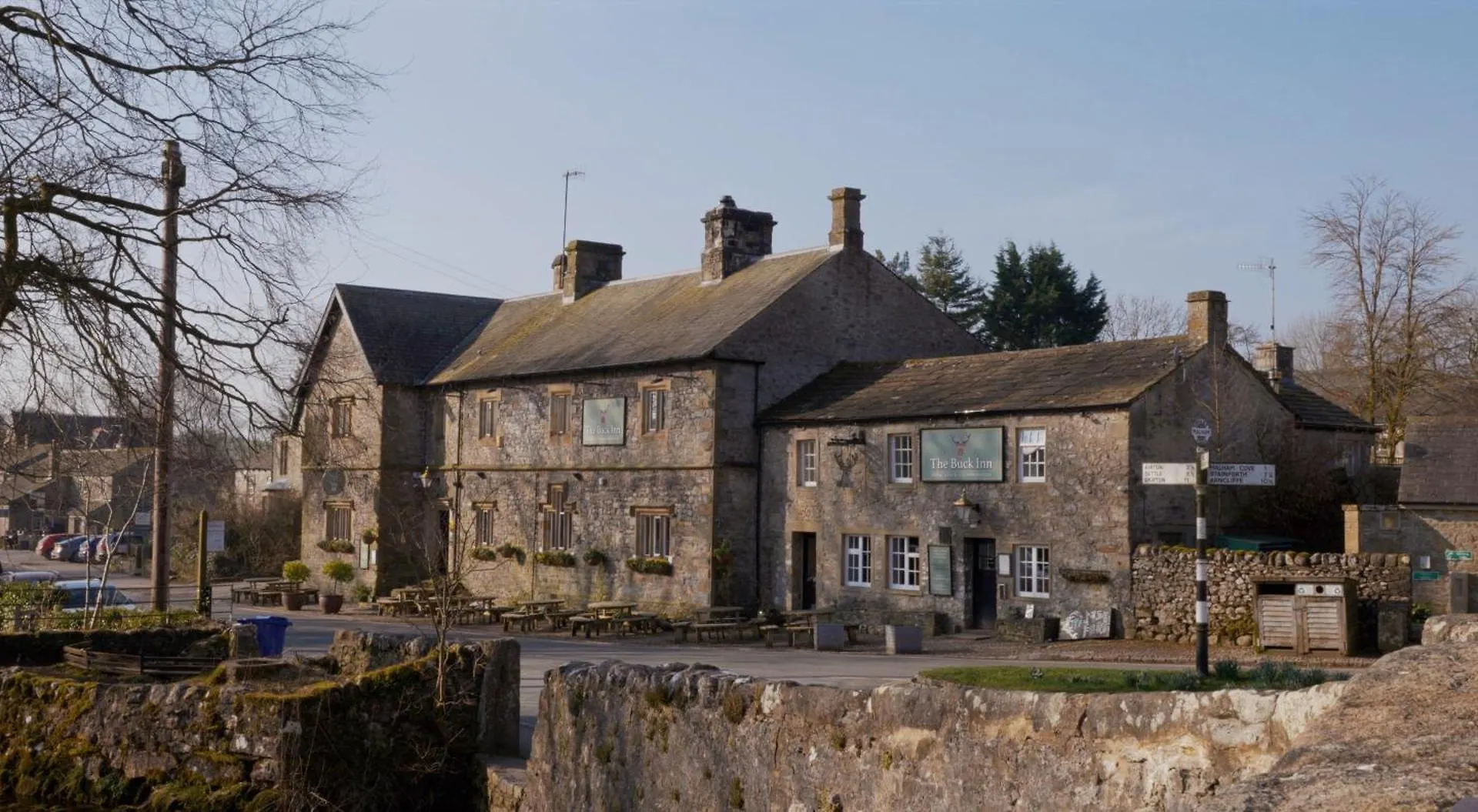 5 Couple Hotels Close to Malham Cove Worth Booking