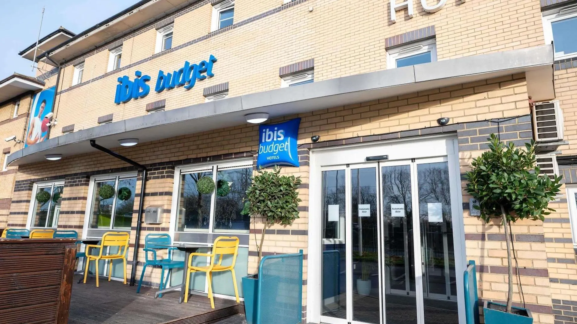 5 Top-Rated Airport Hotels in Greater London Worth Booking
